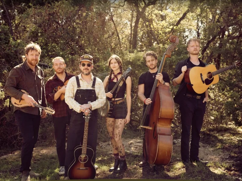 SUSTO Stringband